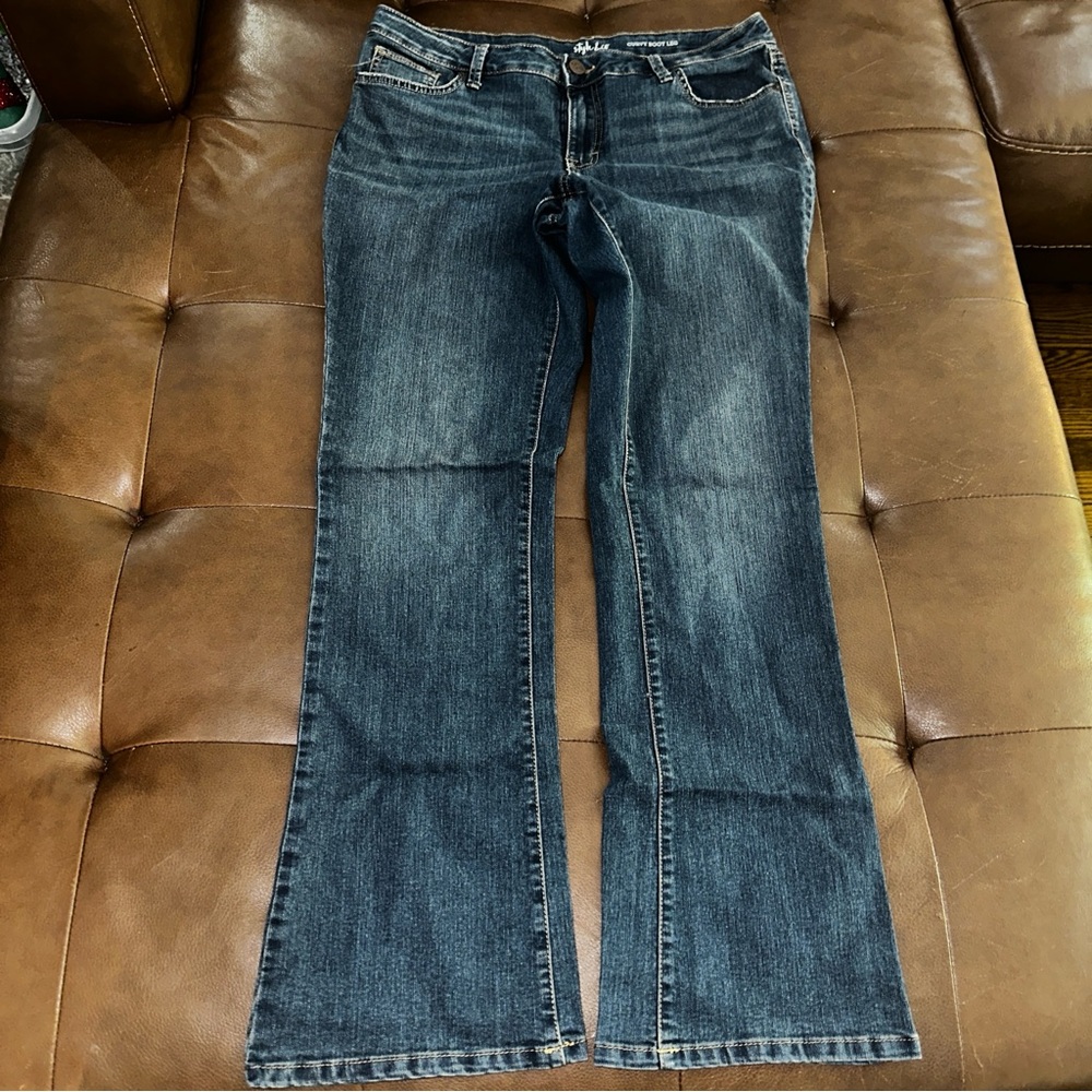 Curvy bootcut jeans 12